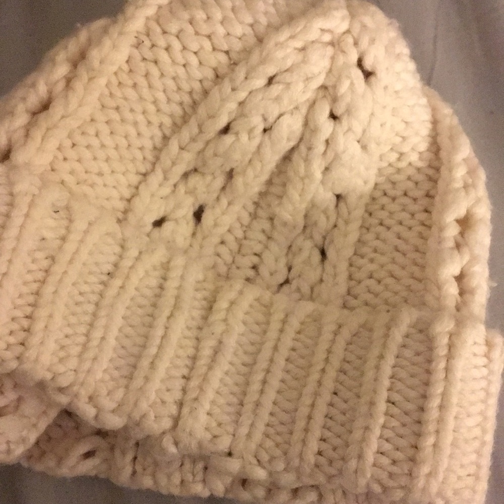 Hat - Picture 2 of 4